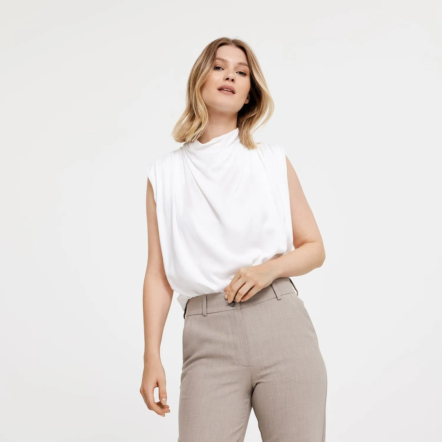 DaphneFV 085